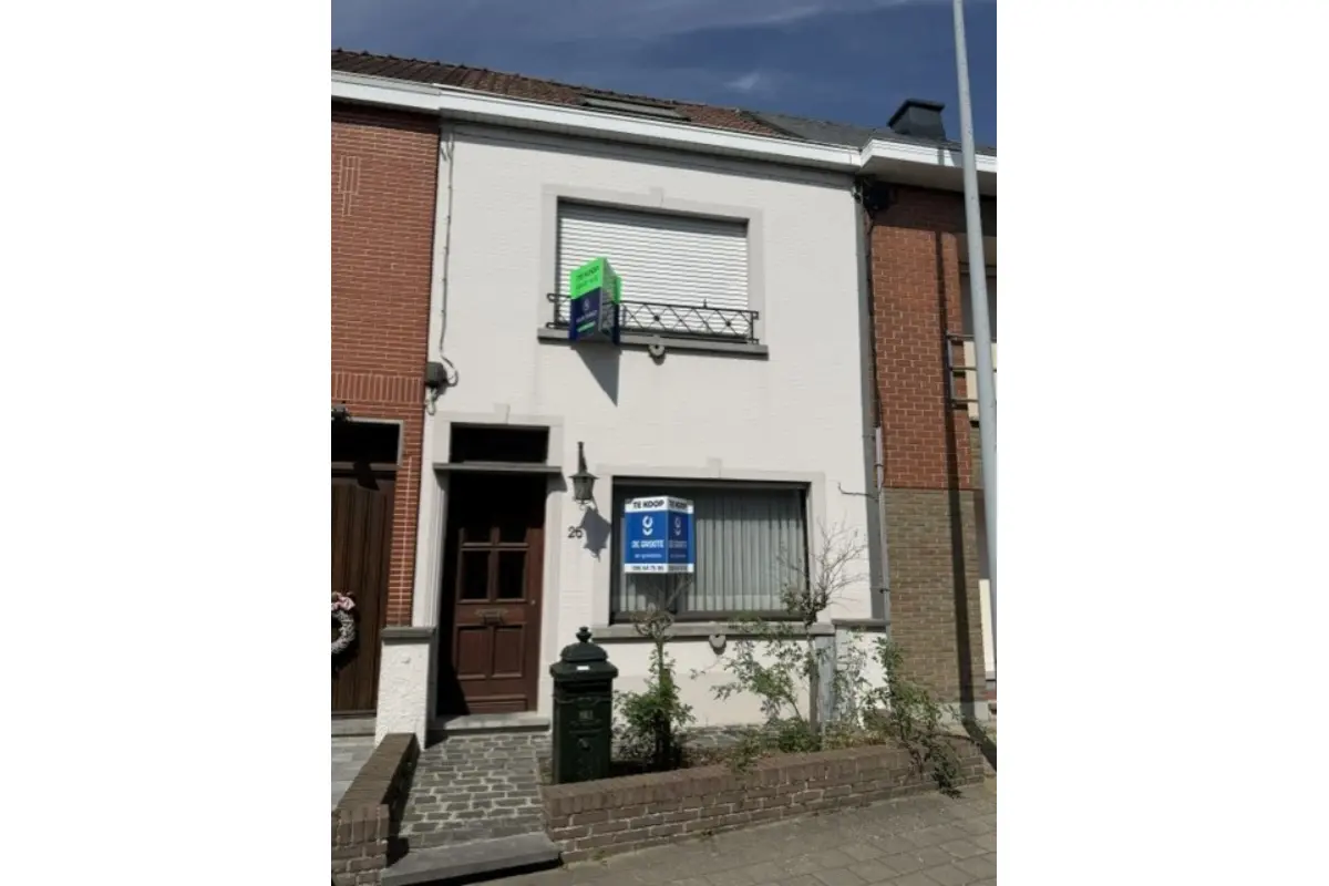 Huis te  koop in Avelgem 8580 122000.00€ 2 slaapkamers 122.00m² - Zoekertje 800396
