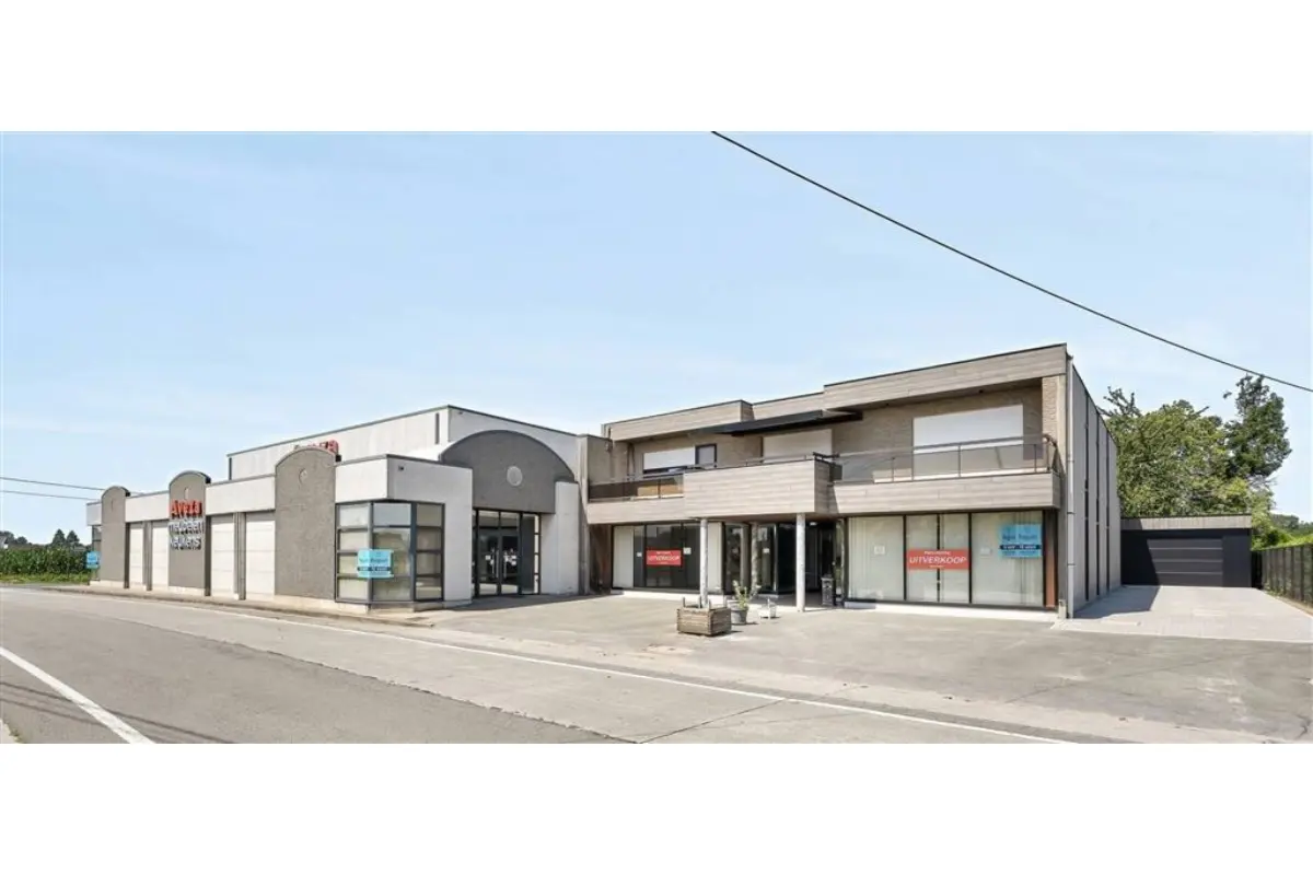 Handelszaak te  koop in Anzegem 8570 599500.00€  slaapkamers 1000.00m² - Zoekertje 800431