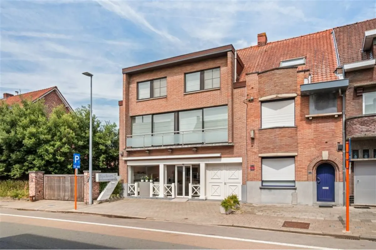 Handelszaak te  koop in Waregem 8790 425000.00€  slaapkamers 260.00m² - Zoekertje 800644