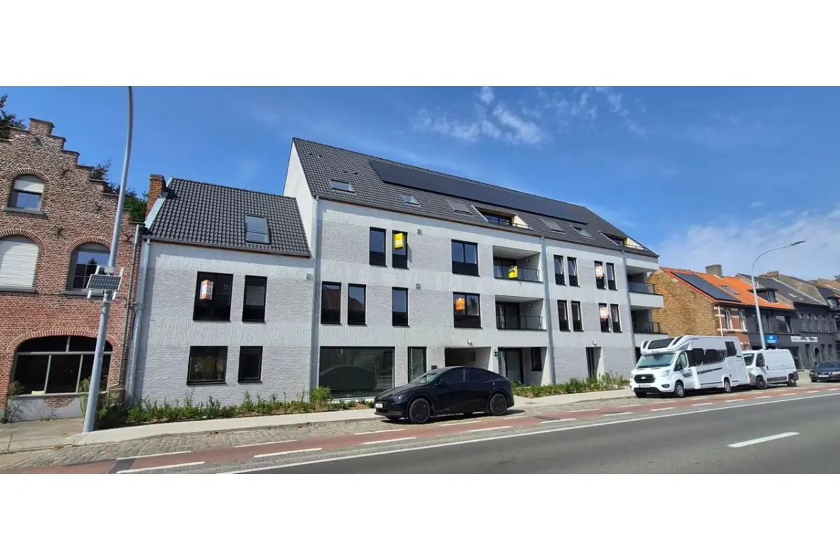 Huis te  huur in Sint-Andries 8200 1050.00€ 1 slaapkamers m² - Zoekertje 800900