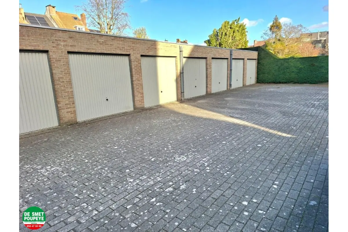 Parking & garage te  koop in Brugge 8000 35000.00€  slaapkamers m² - Zoekertje 801747