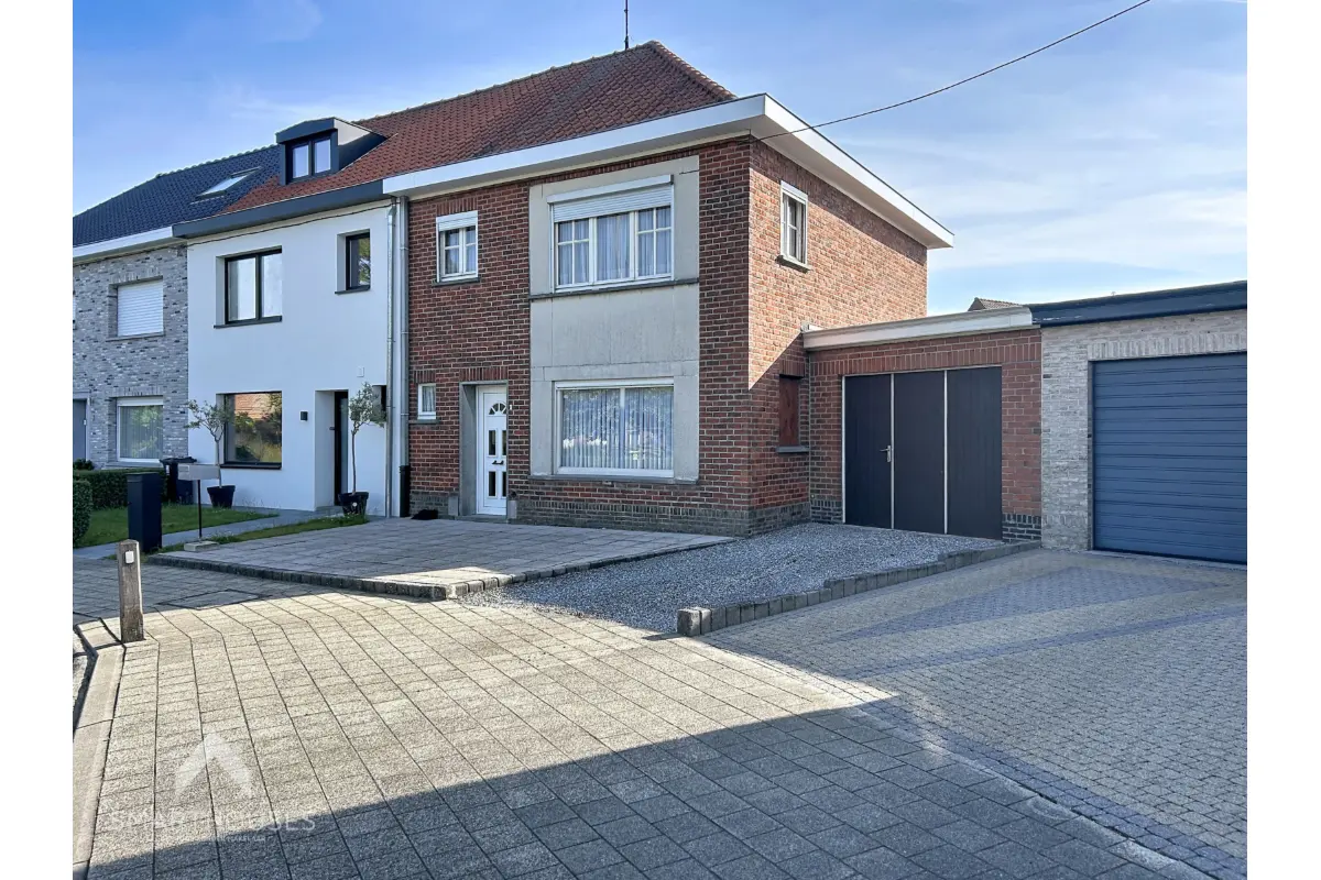 Huis te  koop in Harelbeke 8530 199000.00€ 3 slaapkamers 115.00m² - Zoekertje 802626