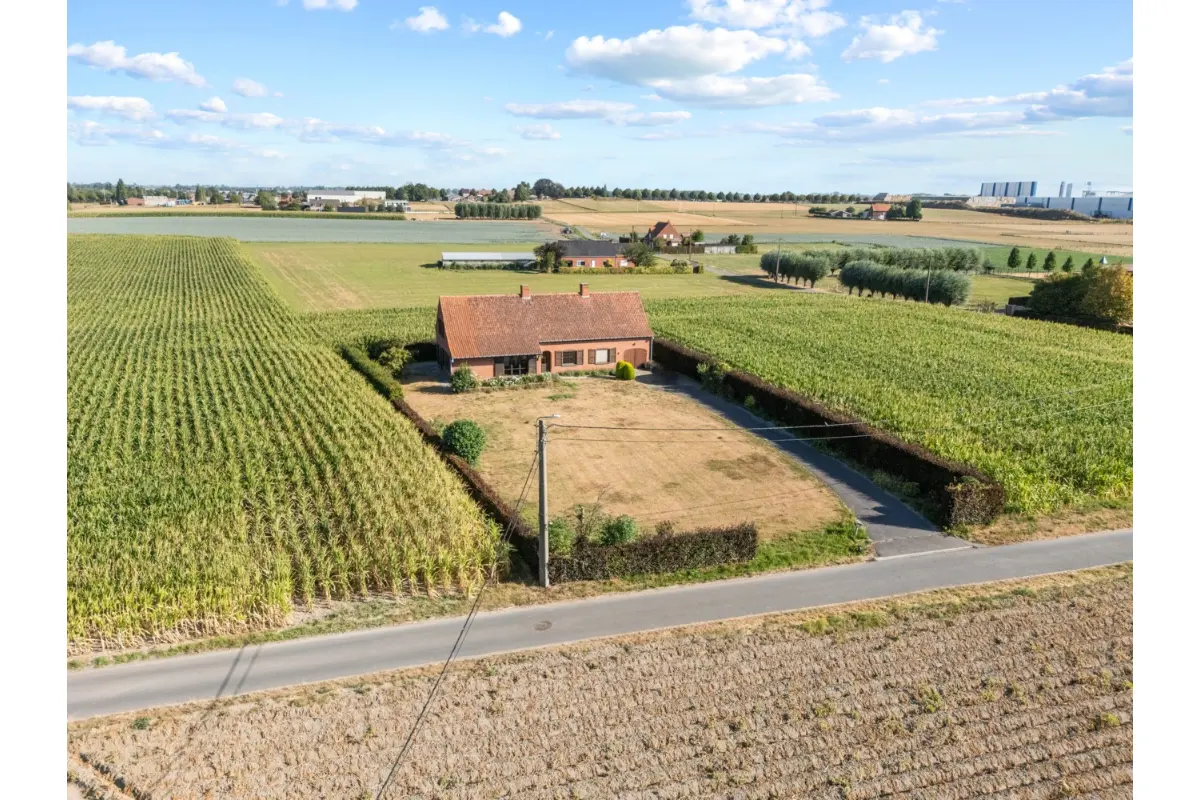Huis te  koop in Ardooie 8850 625000.00€  slaapkamers 296.00m² - Zoekertje 803007
