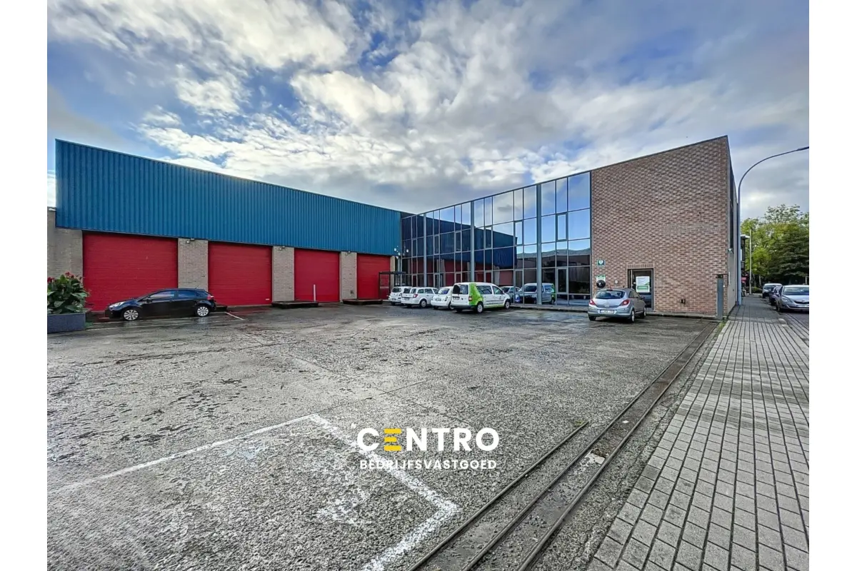 Handelszaak te  huur in Roeselare 8800 0.00€  slaapkamers 4139.00m² - Zoekertje 803207