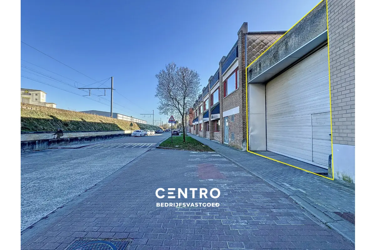 Handelszaak te  huur in Roeselare 8800 0.00€  slaapkamers 1961.00m² - Zoekertje 803208