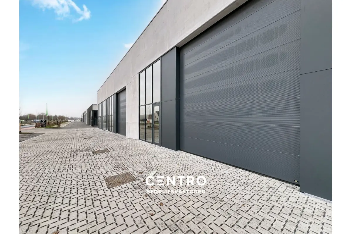 Handelszaak te  koop in Dentergem 8720 415000.00€  slaapkamers 276.39m² - Zoekertje 803194