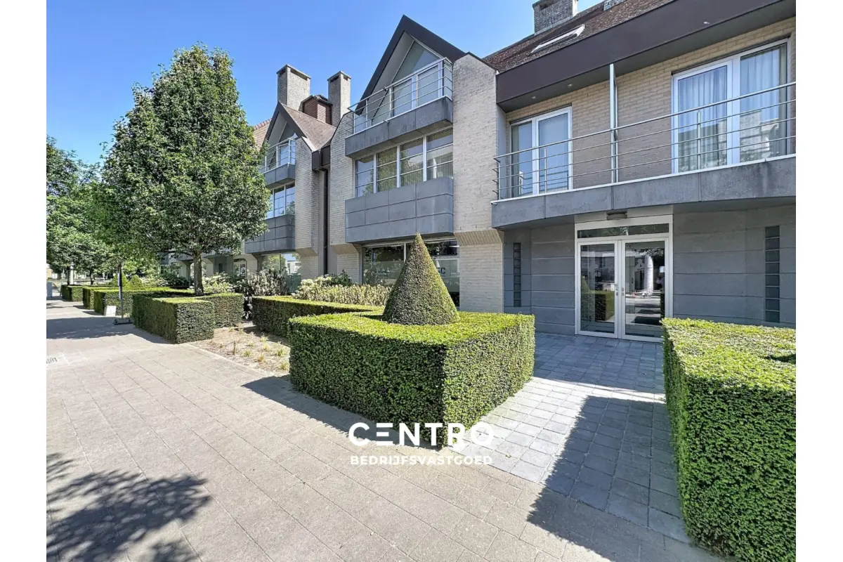 Handelszaak te  koop in Brugge 8000 795000.00€  slaapkamers 310.00m² - Zoekertje 803190