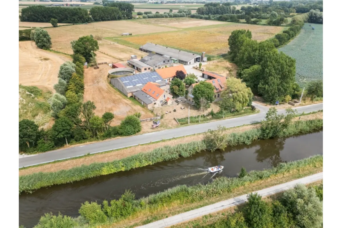 Huis te  koop in Oeren 8690 1780000.00€ 6 slaapkamers 339.00m² - Zoekertje 803182