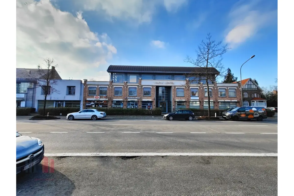 Handelszaak te  koop in Brugge 8000 2590000.00€  slaapkamers 2782.00m² - Zoekertje 804856