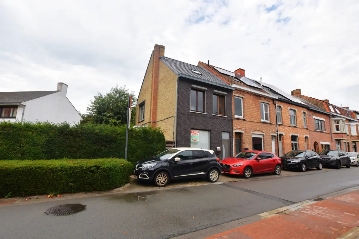 Huis te  huur in Sint-Kruis 8310 1100.00€ 2 slaapkamers 166.00m² - Zoekertje 806717