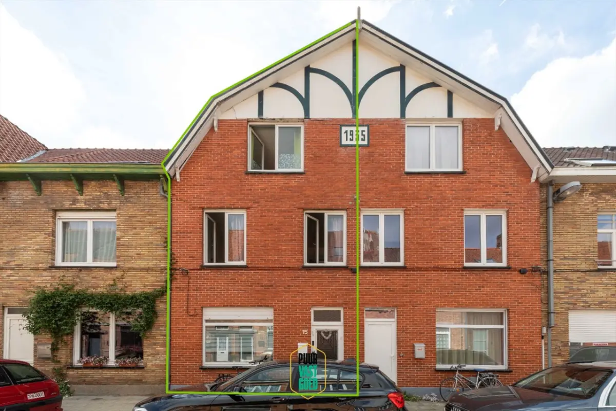 Huis te  koop in Sint-Andries 8200 279000.00€ 4 slaapkamers 129.00m² - Zoekertje 806997