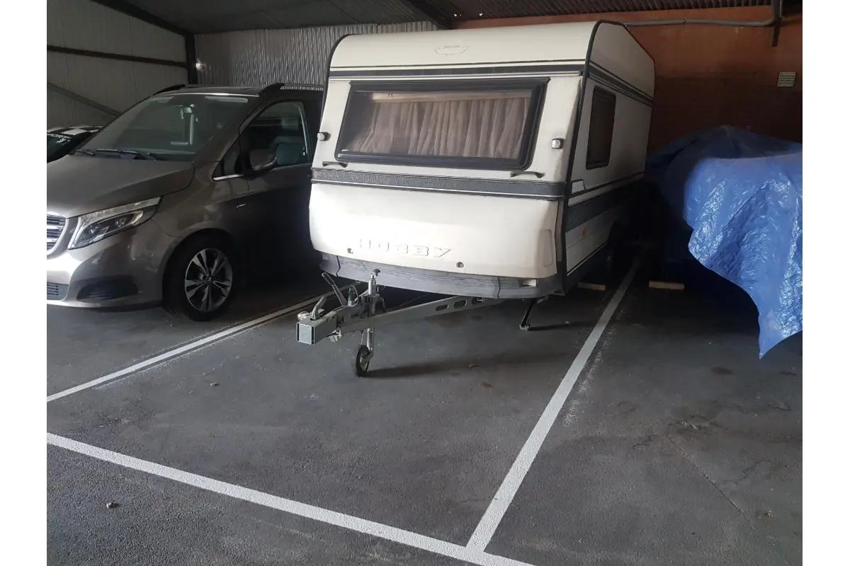 Parking & garage te  huur in Oostrozebeke 8780 60.00€  slaapkamers m² - Zoekertje 807535