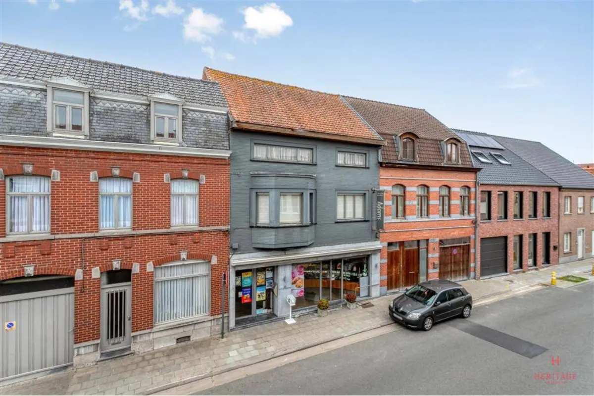 Handelszaak te  koop in Dentergem 8720 345000.00€ 3 slaapkamers 299.00m² - Zoekertje 807673