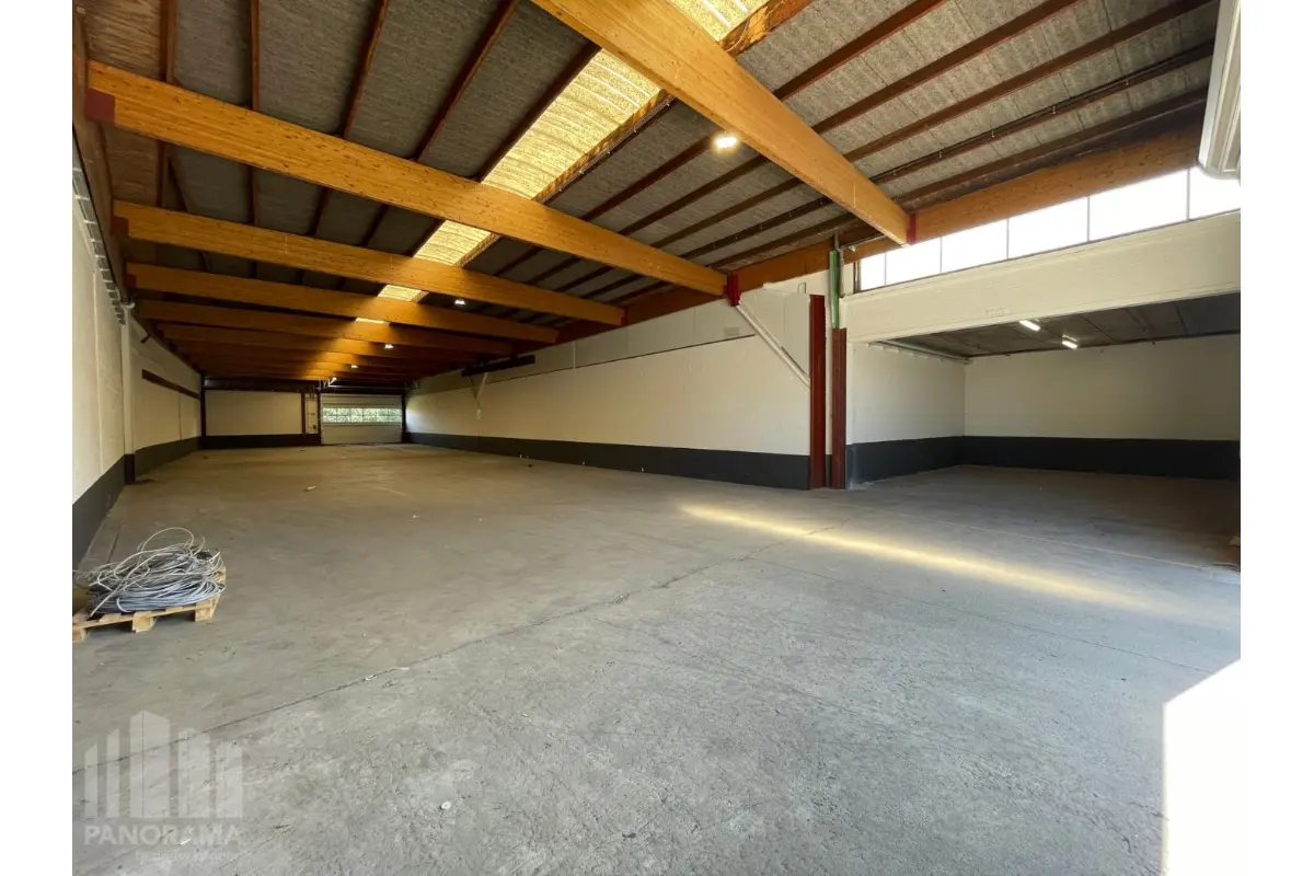 Handelszaak te  huur in Roeselare 8800 2031.00€  slaapkamers 622.00m² - Zoekertje 808190