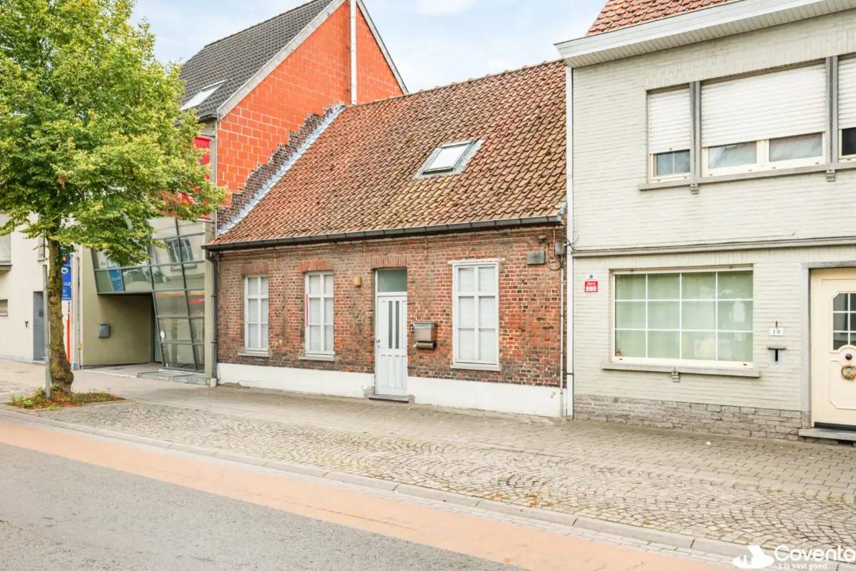 Huis te  koop in Deerlijk 8540 224500.00€ 4 slaapkamers 175.00m² - Zoekertje 808172