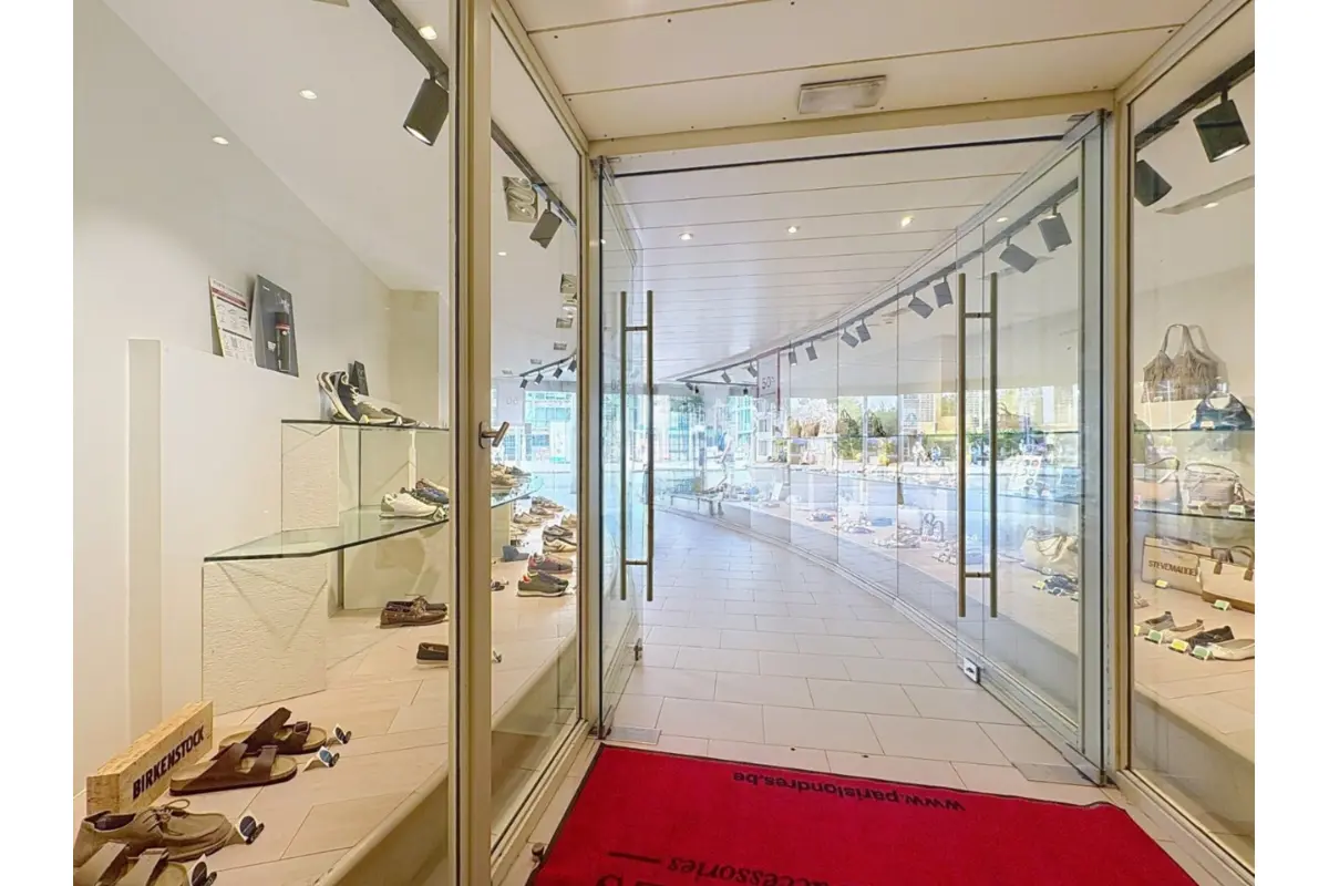 Triplex te  koop in Koksijde 8670 749000.00€ 5 slaapkamers 305.00m² - Zoekertje 808052