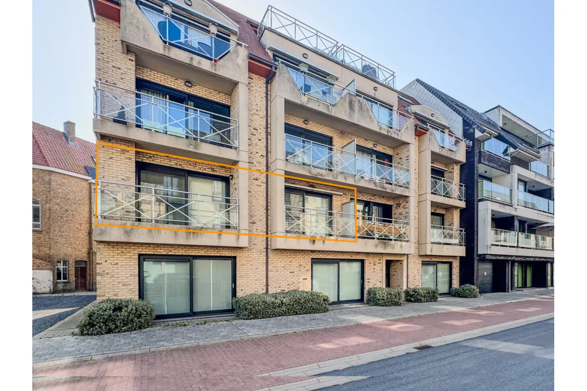 Appartement te  koop in Lombardsijde 8434 339000.00€ 3 slaapkamers 111.00m² - Zoekertje 807959