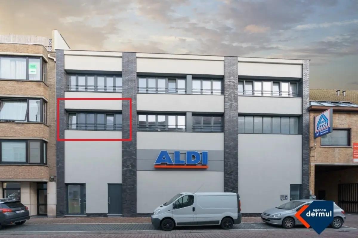 Appartement te  huur in Oostende 8400 680.00€ 1 slaapkamers m² - Zoekertje 808384