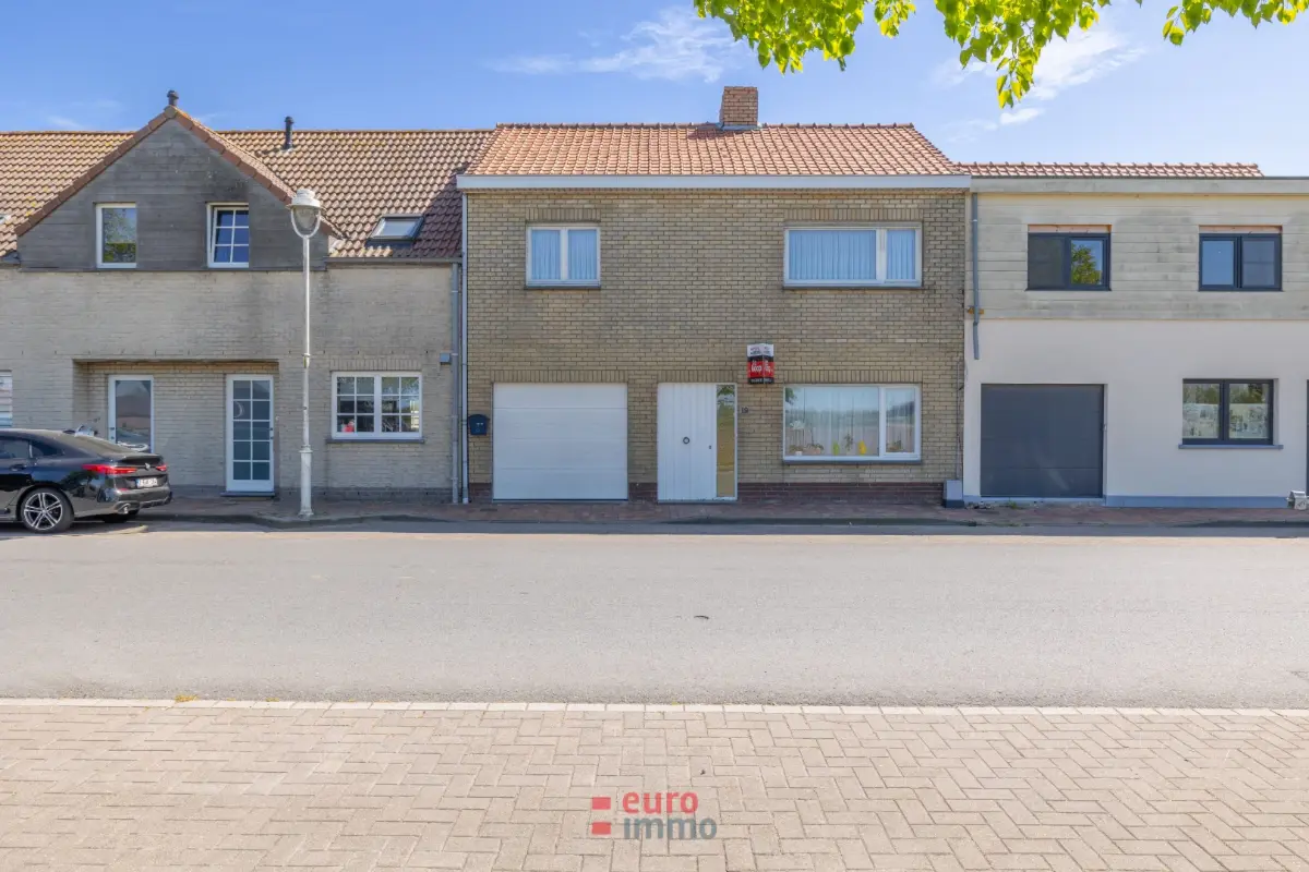 Huis te  koop in Ramskapelle 8620 265000.00€ 4 slaapkamers 170.00m² - Zoekertje 808730