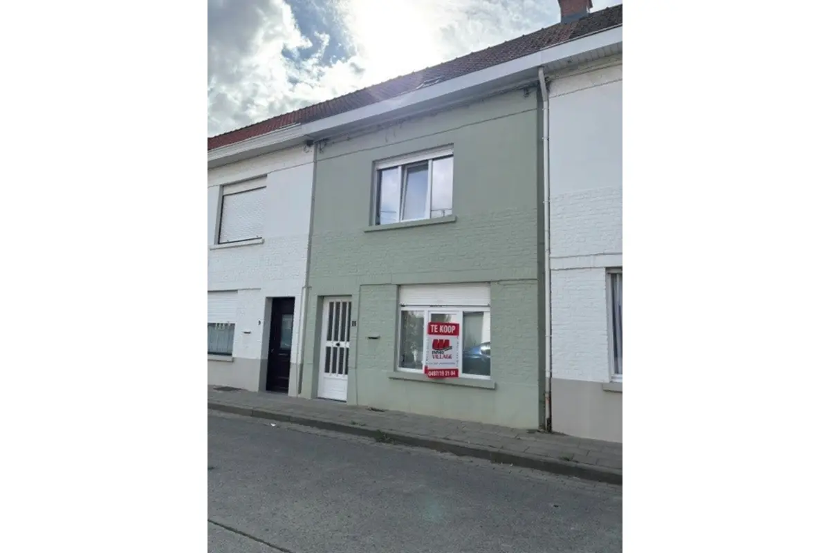 Huis te  koop in Sint-Denijs 8554 210000.00€ 4 slaapkamers m² - Zoekertje 808689