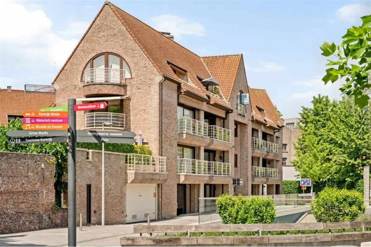 Huis te  koop in Kortrijk 8500 299000.00€ 2 slaapkamers 120.00m² - Zoekertje 808975