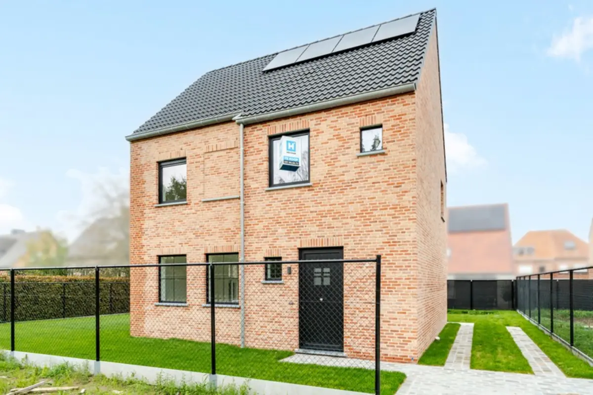 Huis te  koop in Waardamme 8020 458145.00€ 3 slaapkamers 136.96m² - Zoekertje 809731