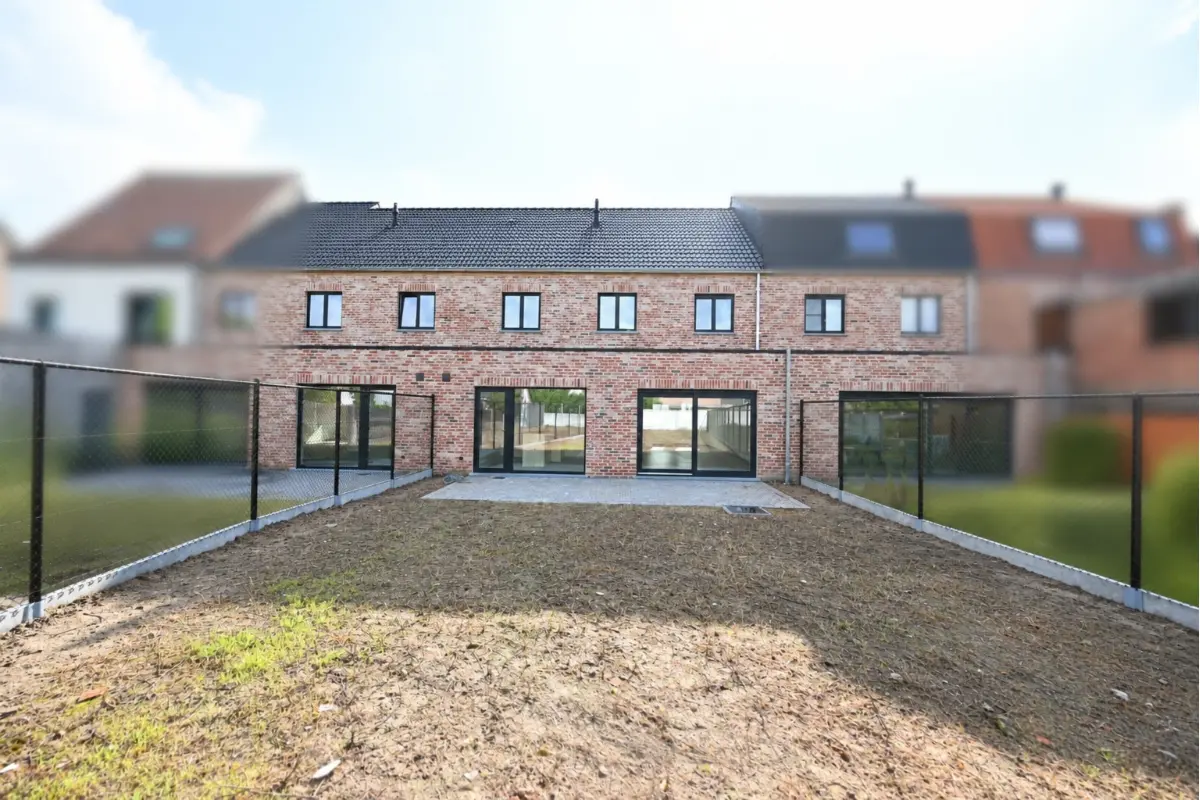 Huis te  koop in Sint-Kruis 8310 476090.00€ 3 slaapkamers m² - Zoekertje 810581