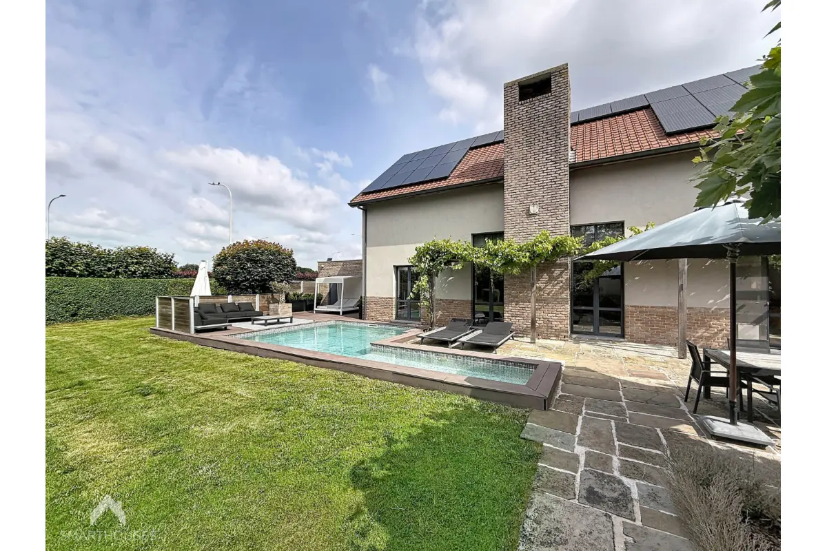 Villa te  koop in Roeselare 8800 749000.00€ 3 slaapkamers 254.00m² - Zoekertje 811141