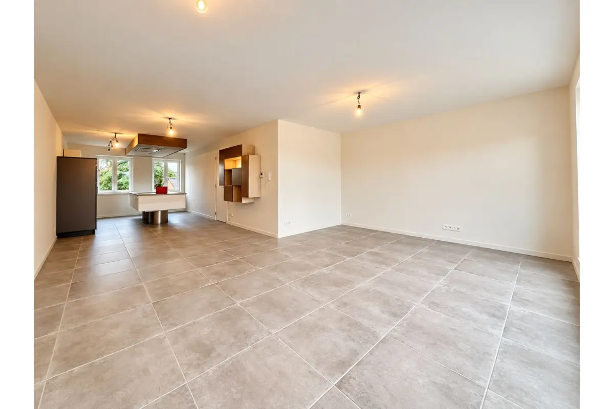 Huis te  huur in Eernegem 8480 1230.00€  slaapkamers 166.00m² - Zoekertje 811697