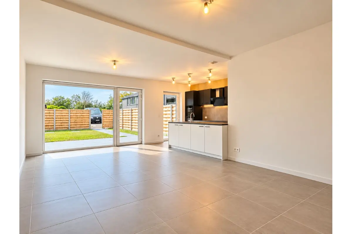 Huis te  huur in Eernegem 8480 1330.00€  slaapkamers m² - Zoekertje 811696