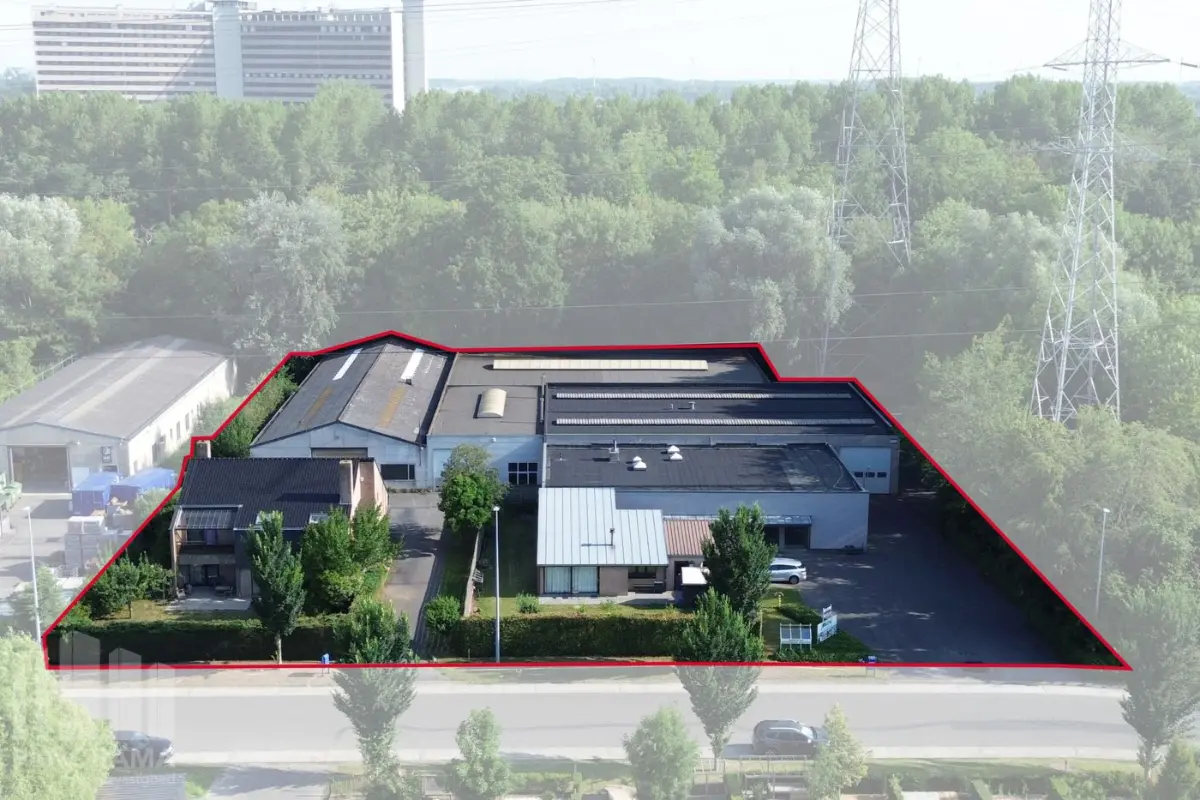 Handelszaak te  koop in Brugge 8000 2250000.00€  slaapkamers 2847.00m² - Zoekertje 812114