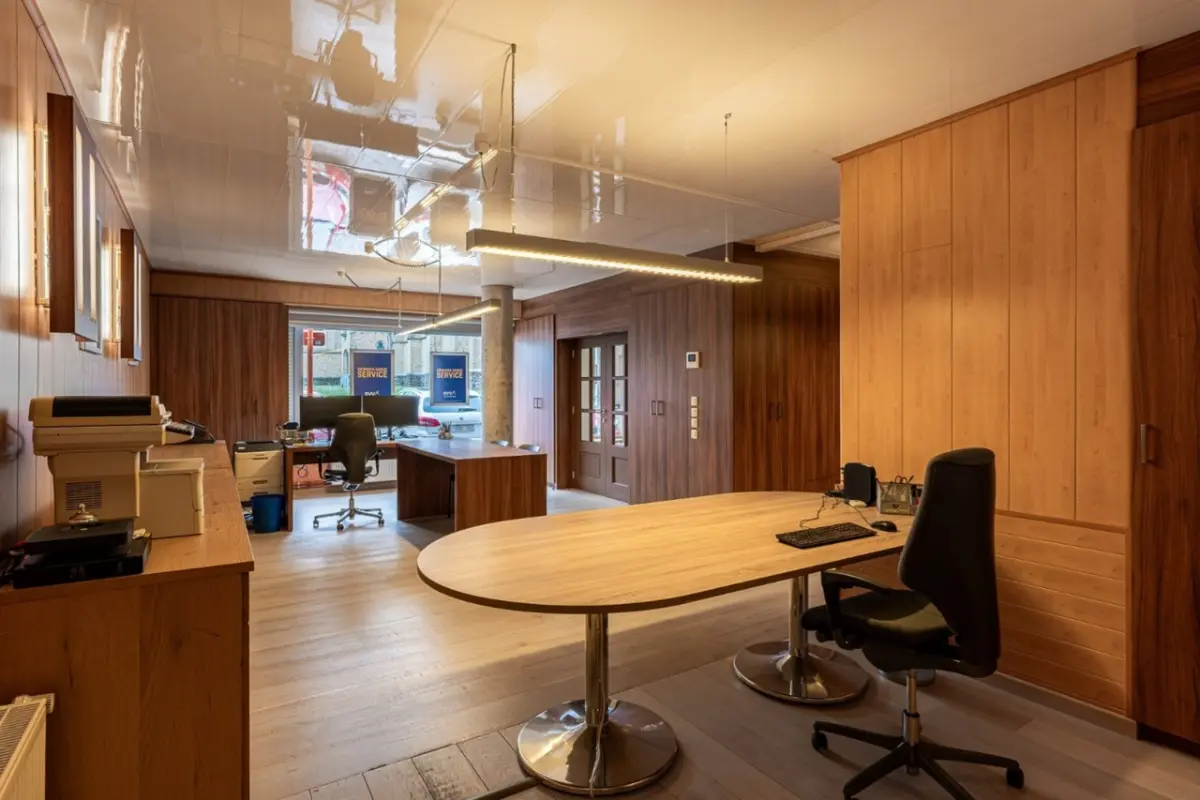 Handelszaak te  koop in Moorslede 8890 199000.00€  slaapkamers m² - Zoekertje 811948