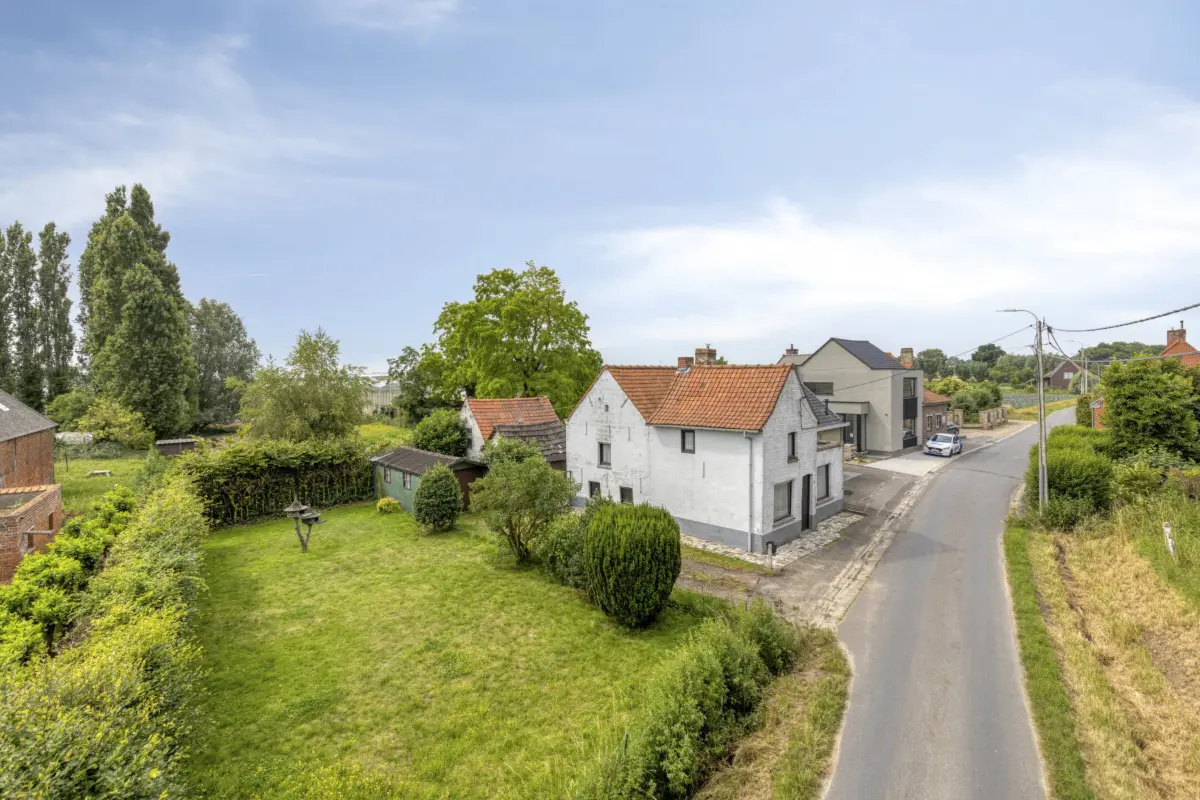 Huis te  koop in Wevelgem 8560 325000.00€ 2 slaapkamers m² - Zoekertje 813167