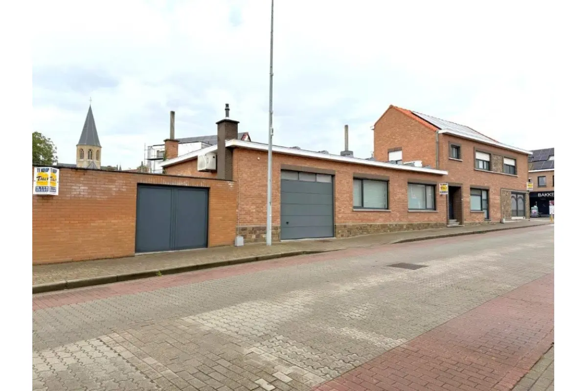 Mixgebouw te  koop in Hollebeke 8902 295000.00€ 4 slaapkamers 293.00m² - Zoekertje 813820