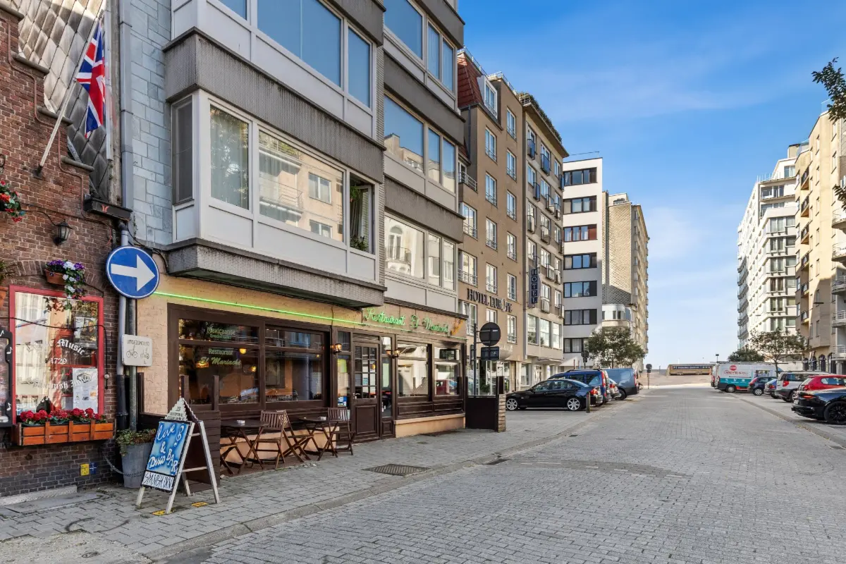 Handelszaak te  koop in Oostende 8400 395000.00€  slaapkamers 140.00m² - Zoekertje 813674