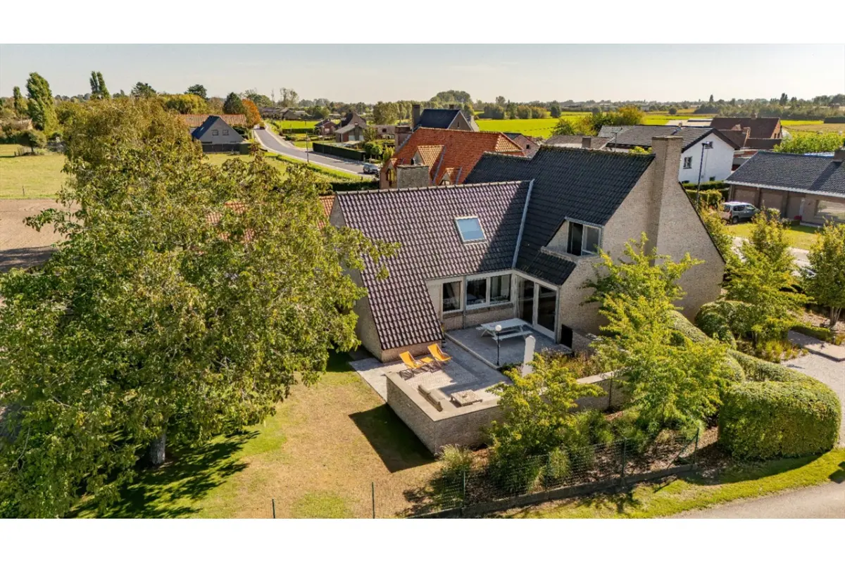 Villa te  koop in Wingene 8750 589000.00€ 6 slaapkamers 268.00m² - Zoekertje 813714