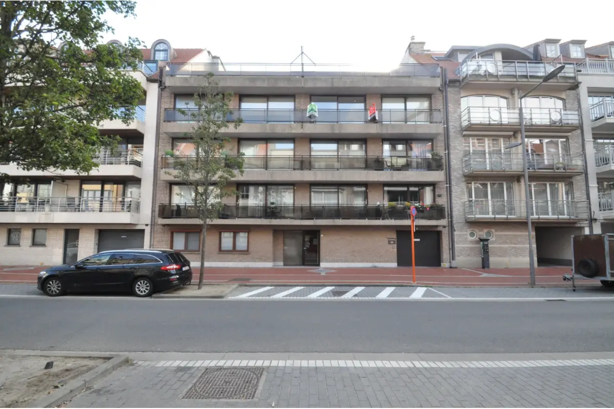 Parking & garage te  huur in Knokke 8300 180.00€  slaapkamers m² - Zoekertje 814563