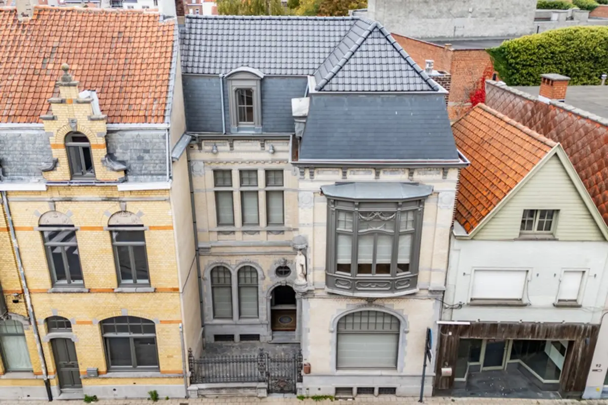 Herenhuis te  koop in Izegem 8870 1100000.00€ 5 slaapkamers 695.00m² - Zoekertje 815091