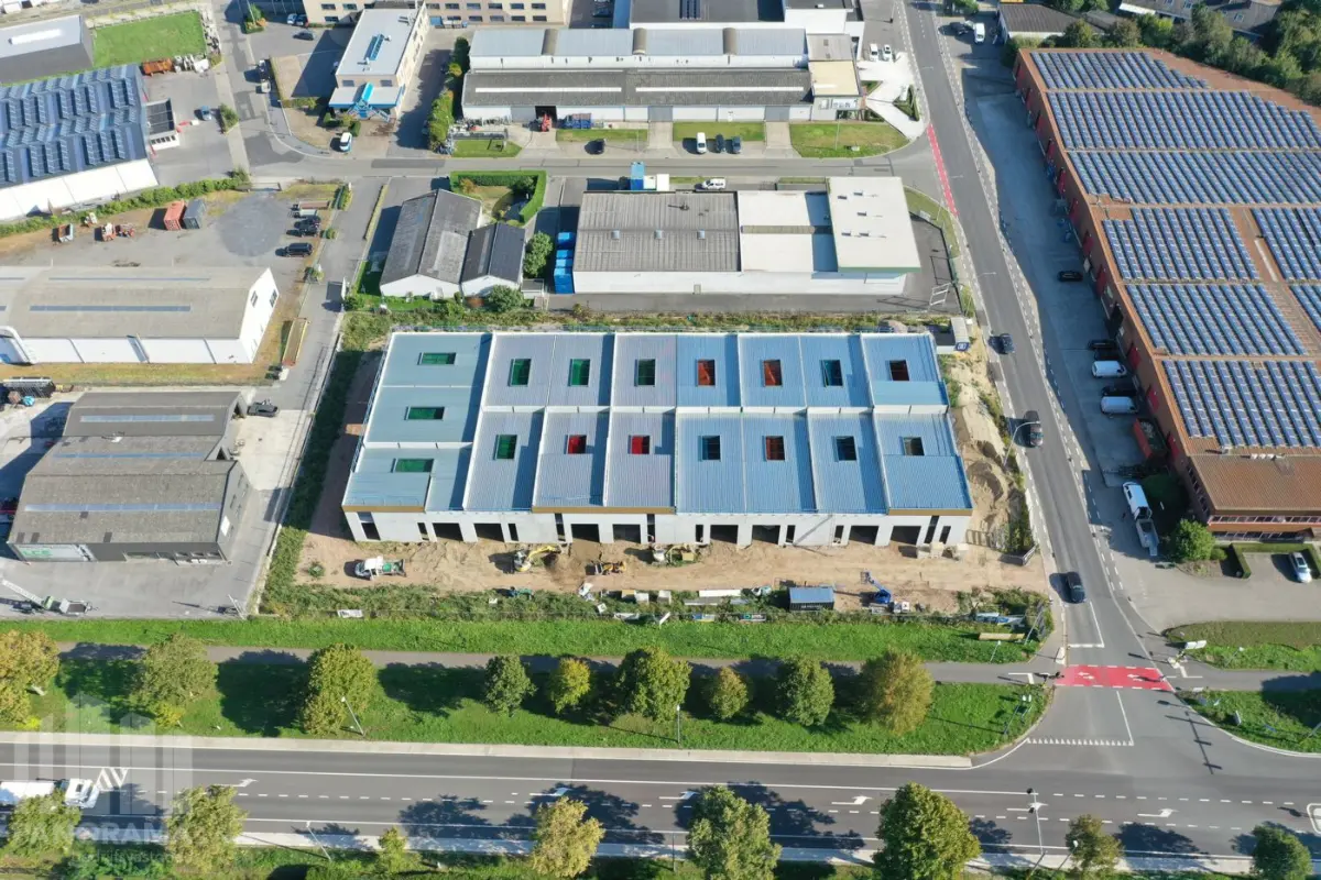 Handelszaak te  koop in Meulebeke 8760 277400.00€  slaapkamers 198.00m² - Zoekertje 815060