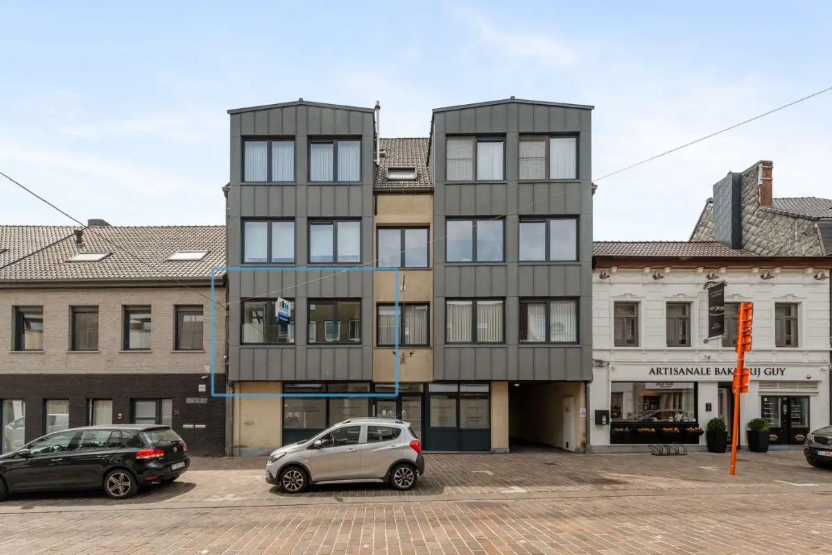 Appartement te  koop in Torhout 8820 175000.00€ 1 slaapkamers 68.00m² - Zoekertje 815578