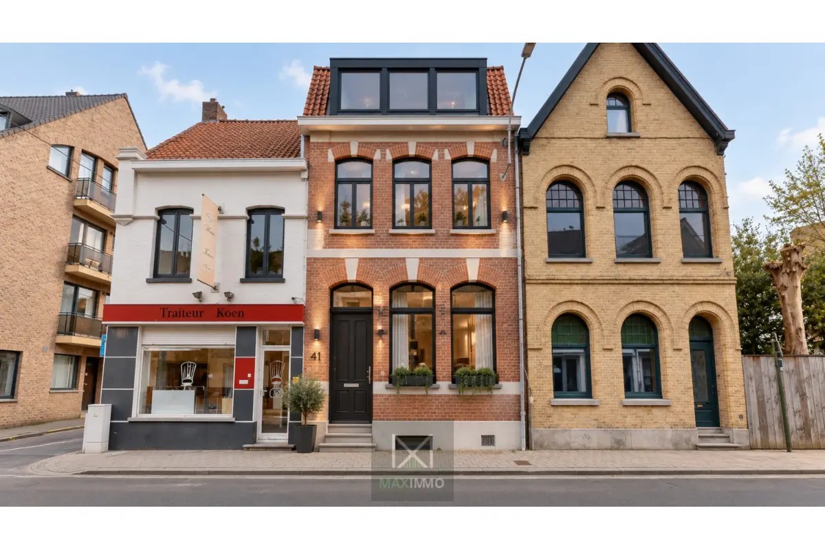 Appartementsgebouw te  koop in Lauwe 8930 245000.00€ 6 slaapkamers 300.00m² - Zoekertje 816124