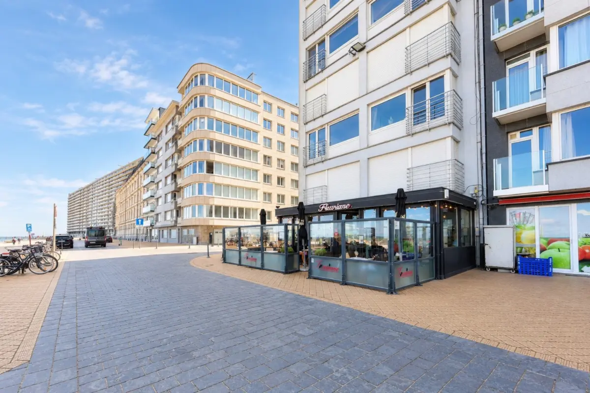 Handelszaak te  koop in Oostende 8400 395000.00€  slaapkamers m² - Zoekertje 816384