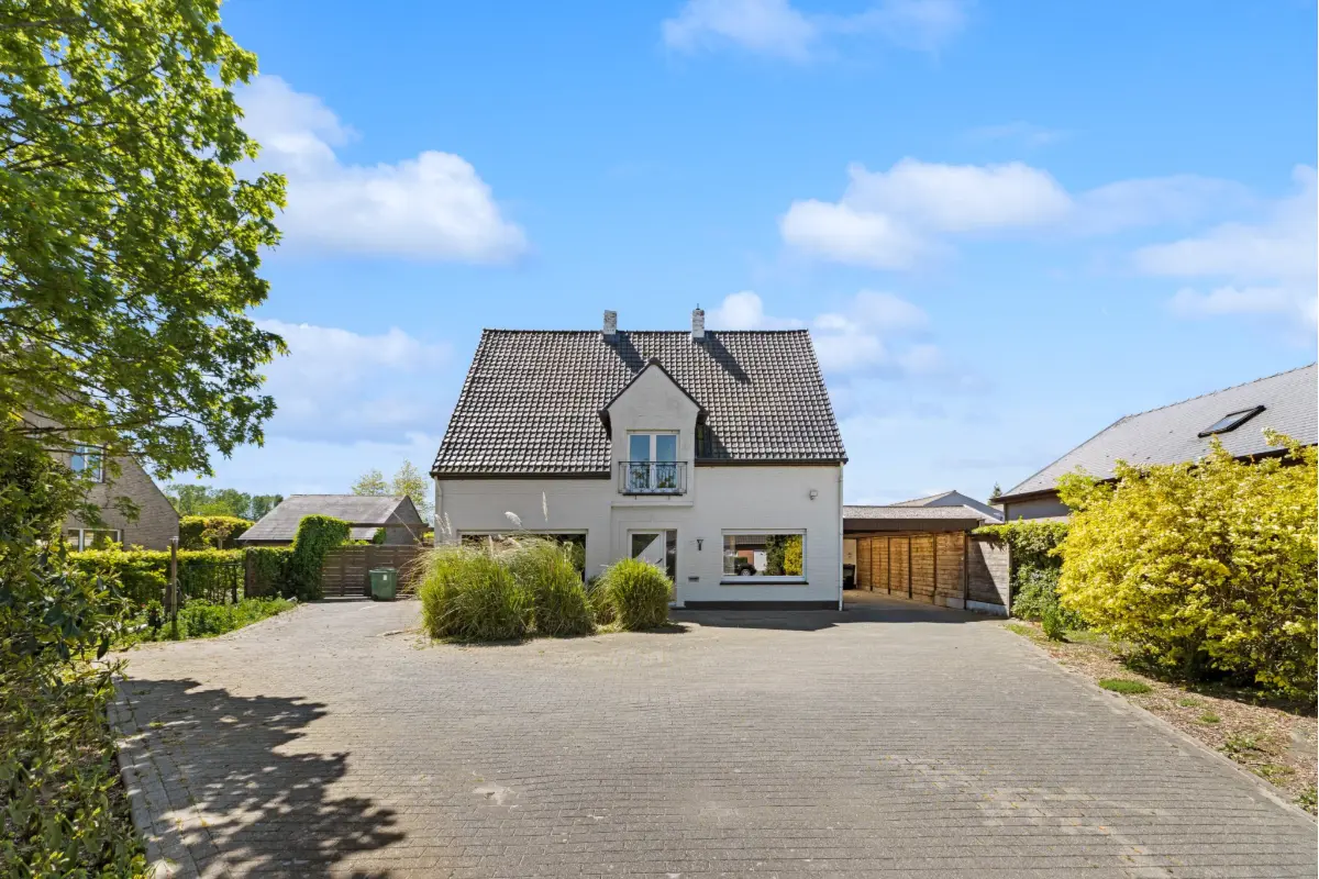 Huis te  koop in Ruddervoorde 8020 548800.00€ 4 slaapkamers 274.00m² - Zoekertje 816483