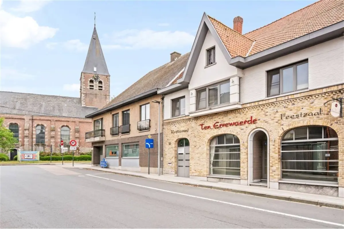 Handelszaak te  koop in Heestert 8551 395000.00€  slaapkamers 911.00m² - Zoekertje 816640