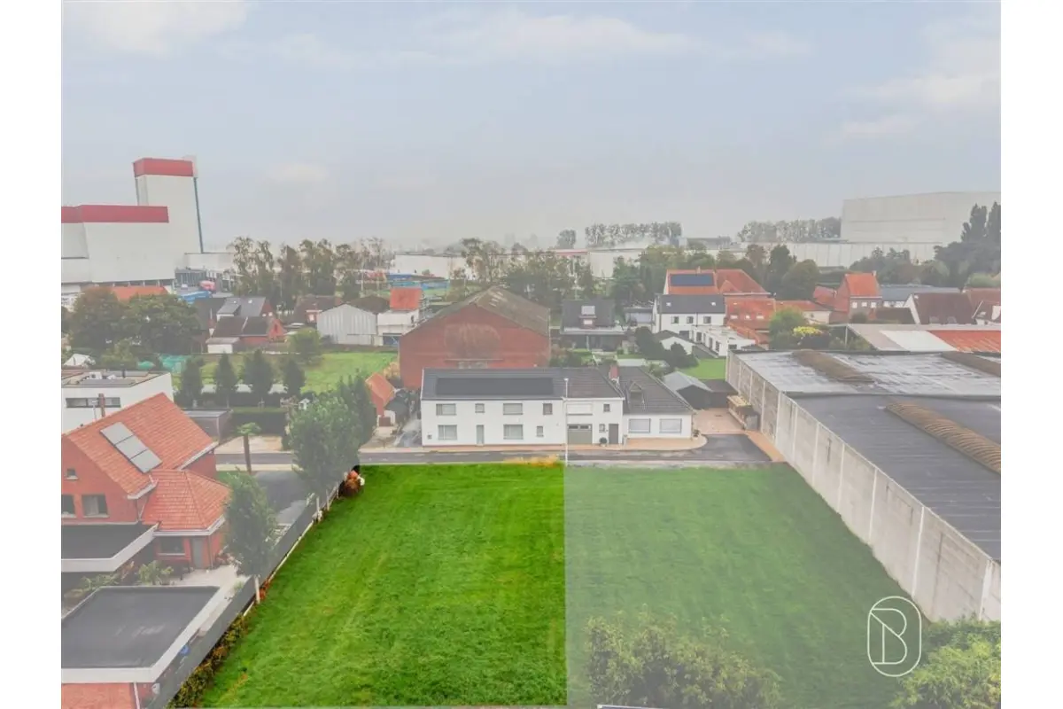 Grond te  koop in Ooigem 8710 215000.00€  slaapkamers m² - Zoekertje 817679