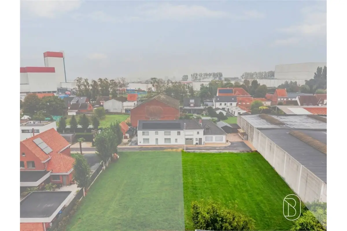 Grond te  koop in Ooigem 8710 195000.00€  slaapkamers m² - Zoekertje 817678