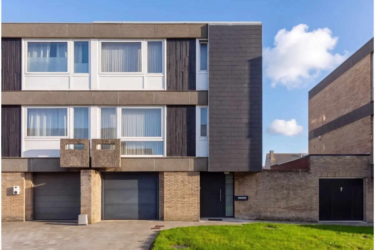 Huis te  koop in Sint-Andries 8200 299000.00€ 3 slaapkamers 102.00m² - Zoekertje 817490