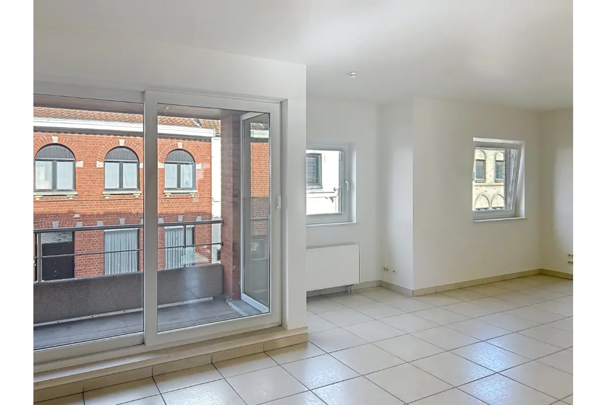 Appartement te  huur in Oostrozebeke 8780 740.00€ 2 slaapkamers 66.00m² - Zoekertje 818473