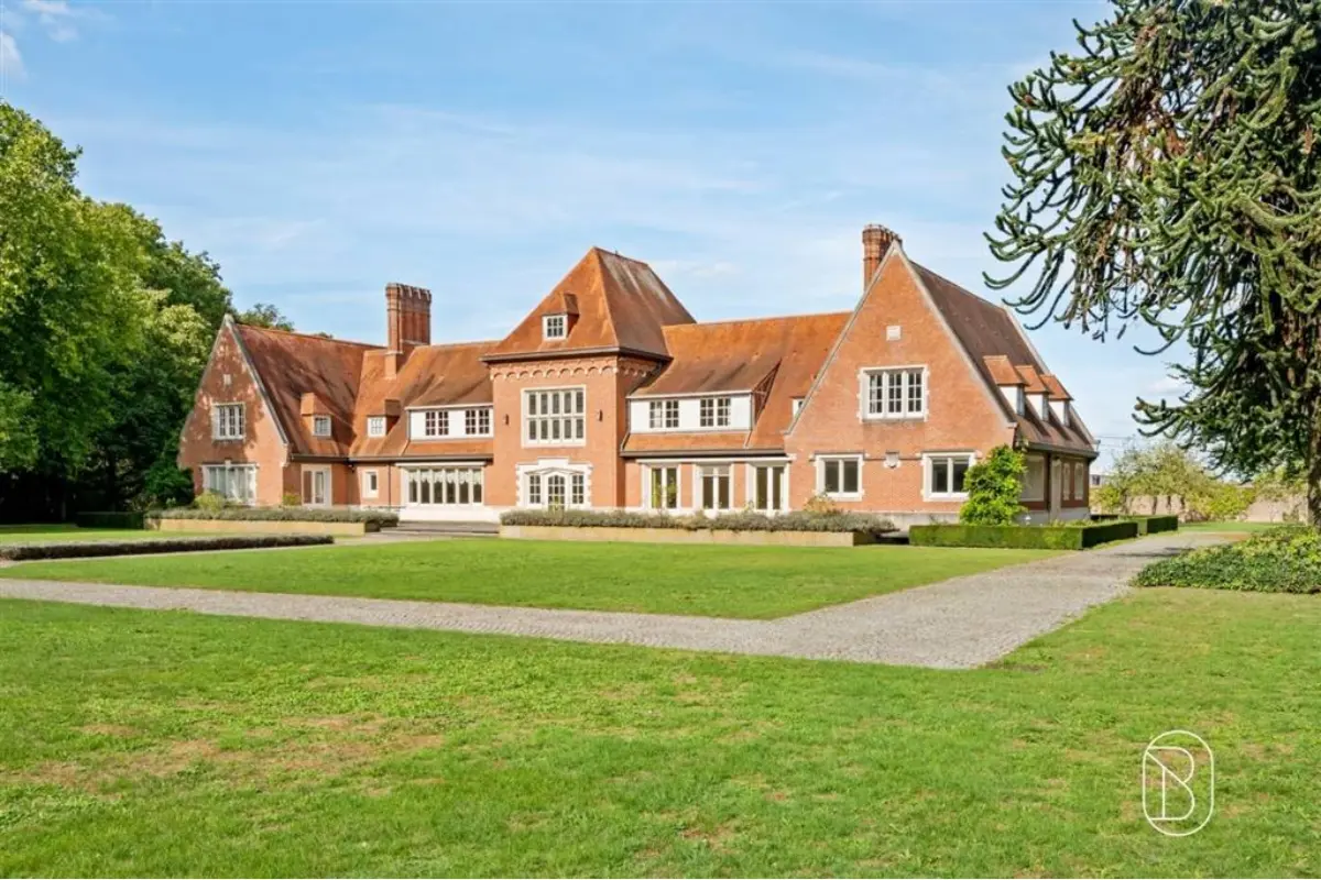 Huis te  koop in Deerlijk 8540 1350000.00€ 7 slaapkamers 752.00m² - Zoekertje 818662
