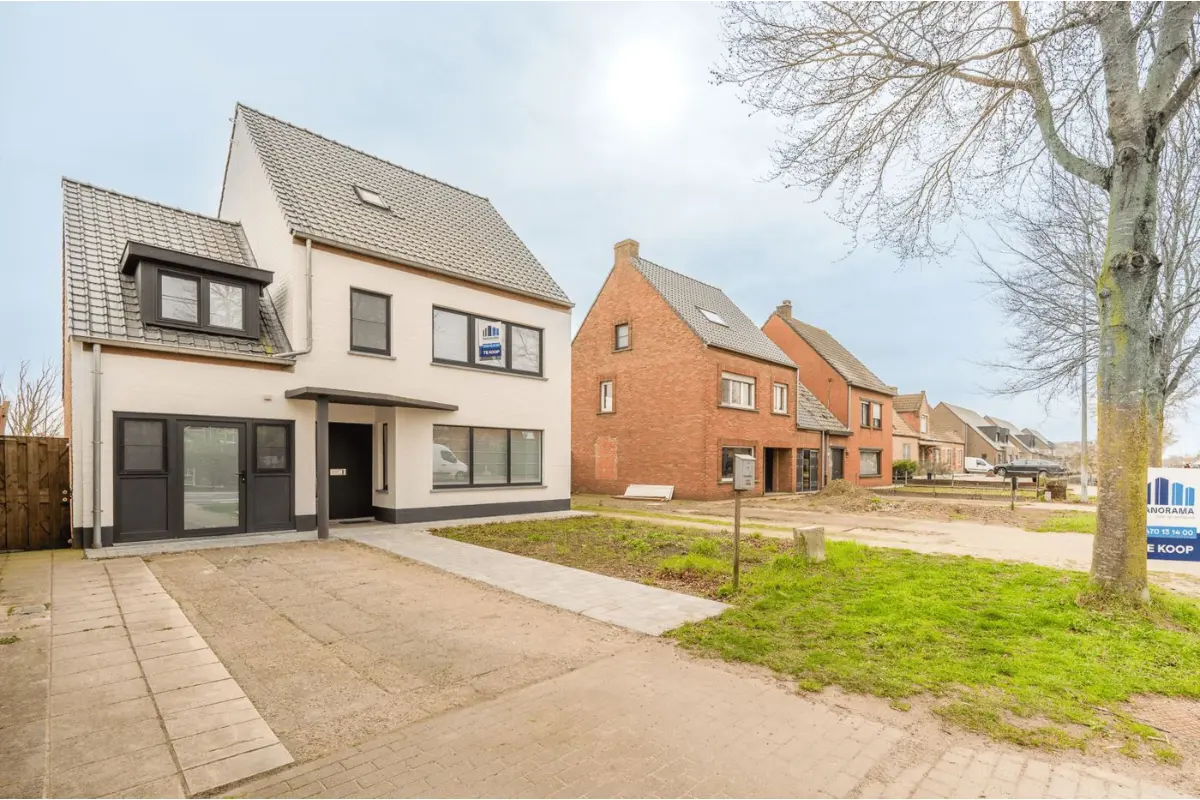Huis te  koop in Jabbeke 8490 465000.00€ 4 slaapkamers 184.00m² - Zoekertje 819162